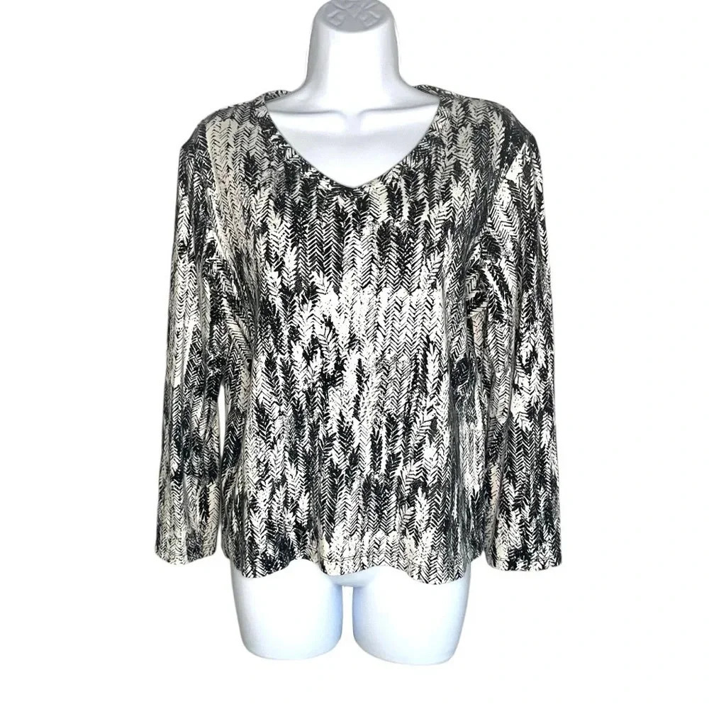 Croft & Barrow Classic Tee Black & White Abstract Print, Size Large 100% Cotton